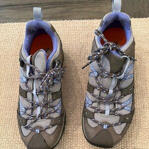 Merrill women’s Gray and Blue Hiking Shoes
